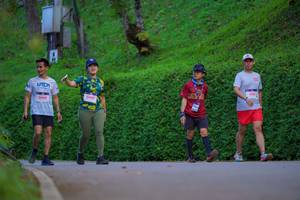 BIB: 2004
                            <button type="button" onclick="openModal(18890086)" class="btn btn-primary btn-sm float-right btn-popup" data-toggle="modal" data-target=".modal-high-quality">
                        <i class="fas fa-shopping-cart"></i> Add to Cart
                    </button>
                                            <button type="button" onclick="isThisMe(18890086, true)" class="btn btn-success btn-sm float-right btn-popup btn-isme hidden" data-toggle="tooltip" data-placement="bottom" title="นี่คือรูปของคุณใช่ไหม คลิกที่นี่เพื่อเอาเข้าอัลบั้ม">
                        <i class="fas fa-plus"></i> Add to album
                    </button>
                    <button type="button" onclick="isThisMe(18890086, false)" class="btn btn-warning btn-sm float-right btn-popup btn-isnotme hidden">
                        <i class="fas fa-ban"></i> Remove from album
                    </button>